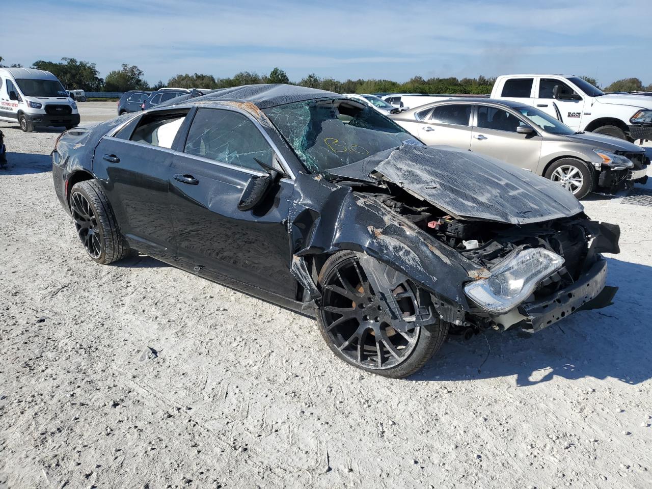 2018 Chrysler 300 - Image 4