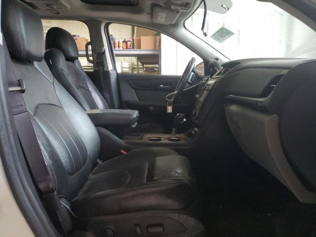 Parquets CHEVROLET TRAVERSE 2013 White