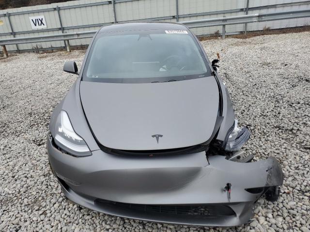  TESLA MODEL 3 2019 Серый