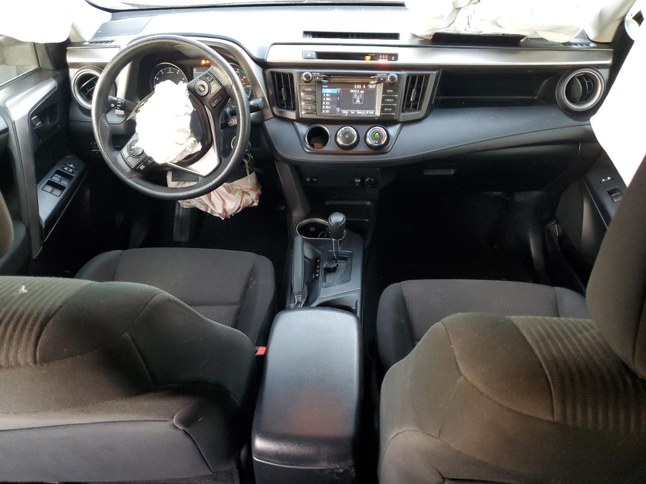 2017 Toyota RAV 4 - Image 8