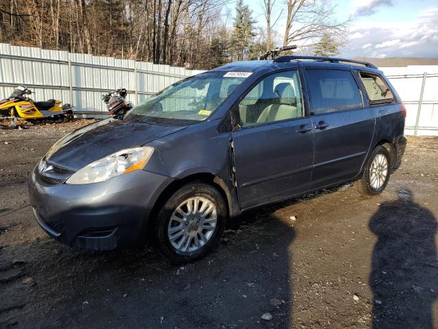 2010 Toyota Sienna Le