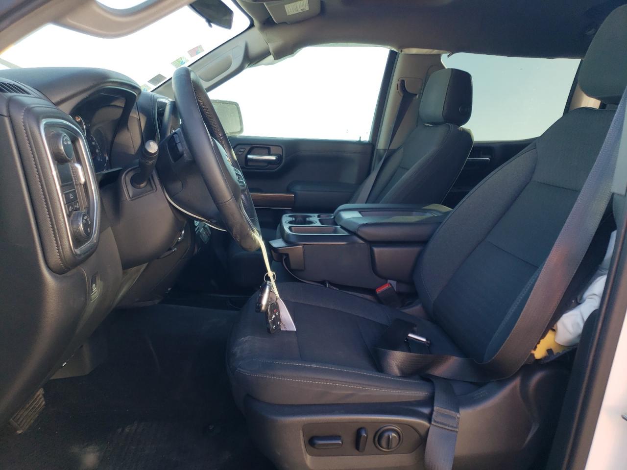 2020 Chevrolet Silverado - Image 7