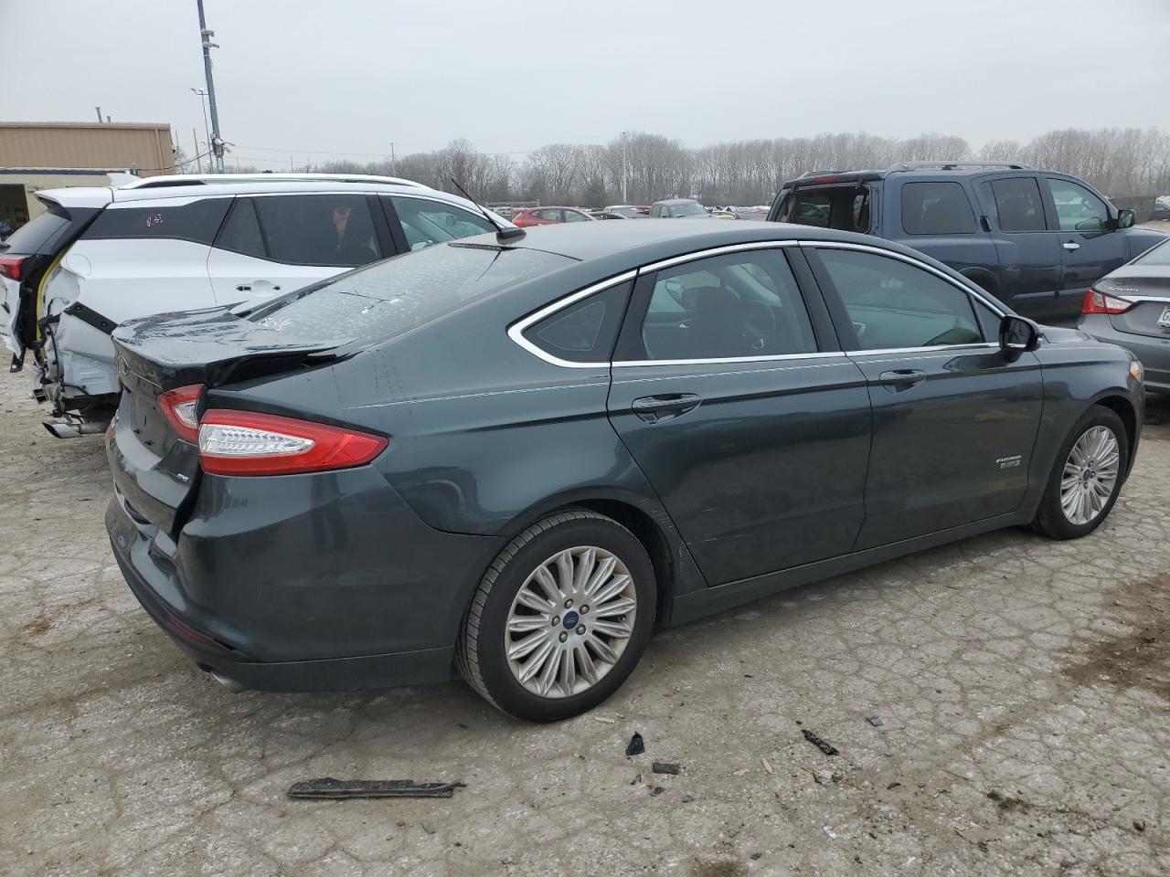 VIN 3FA6P0PU7GR192452 2016 FORD FUSION no.3