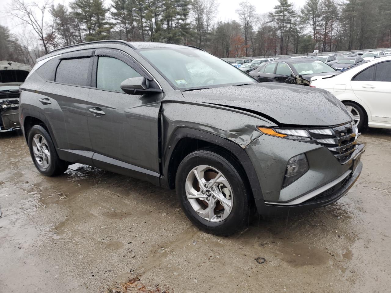 2022 Hyundai Tucson - Image 4