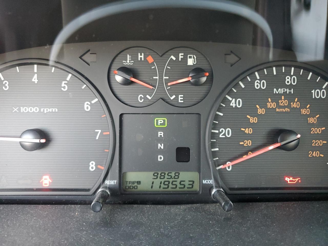 2002 Hyundai Sonata - Image 9