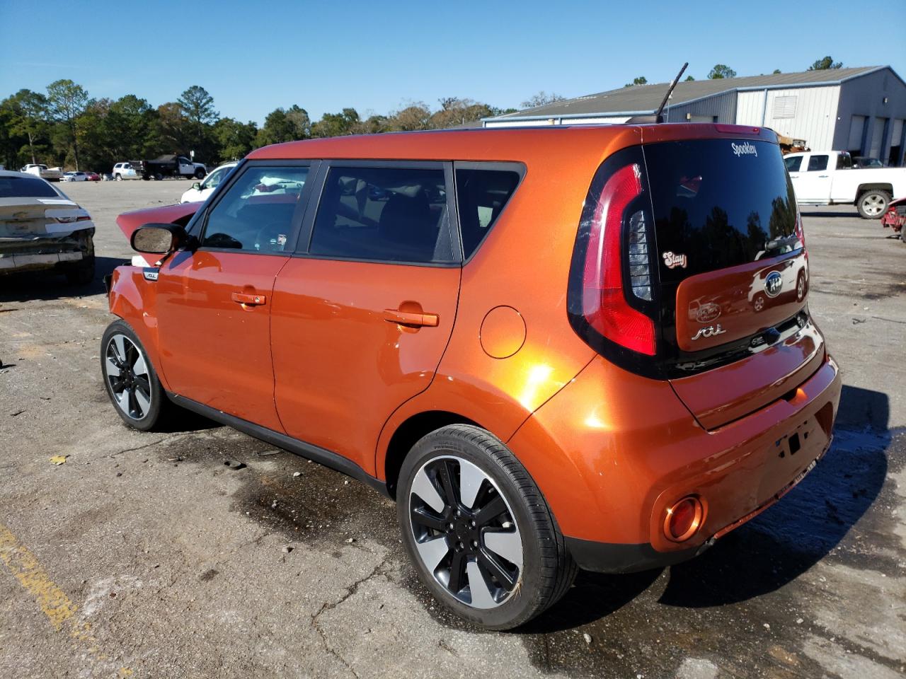 VIN KNDJP3A50J7579964 2018 KIA SOUL no.2