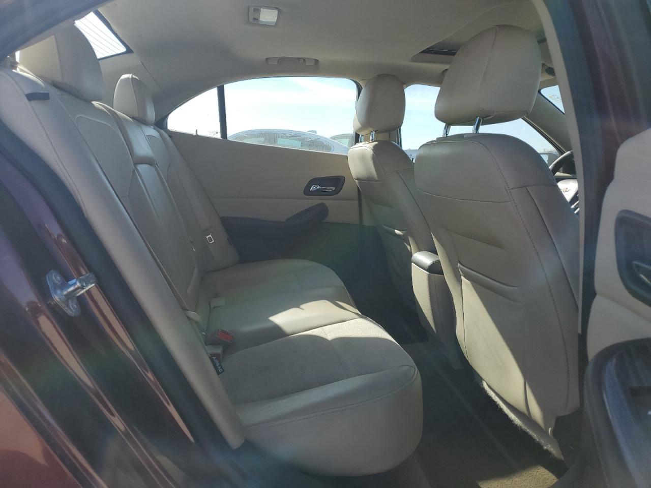 2015 Chevrolet Malibu - Image 10
