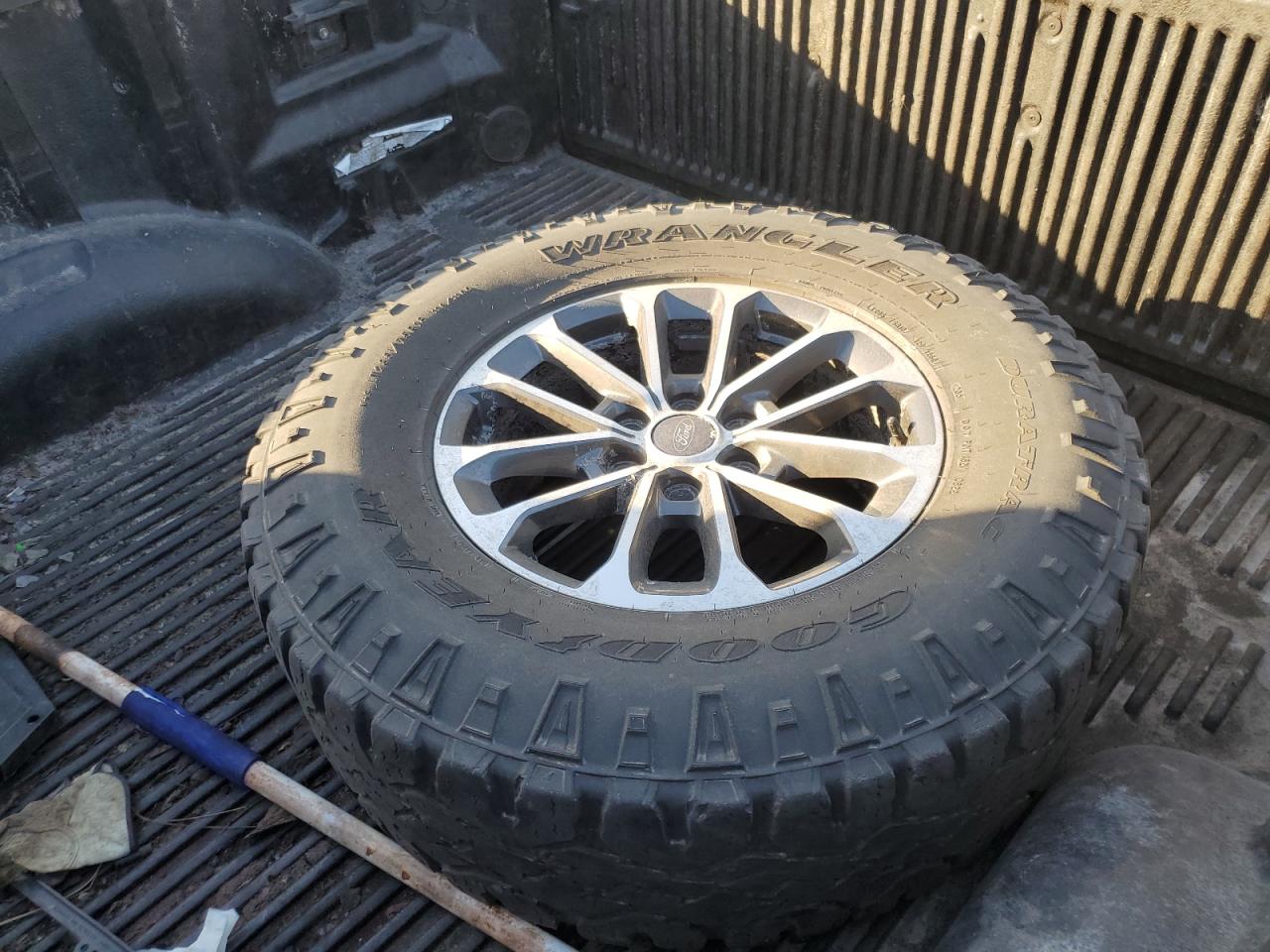 2018 Ford F-150 - Image 14