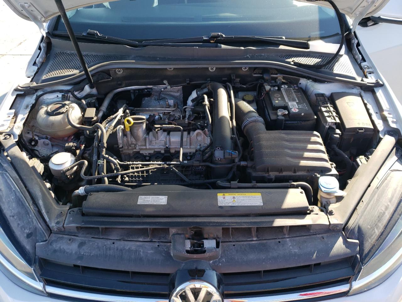 2021 Volkswagen Golf - Image 12