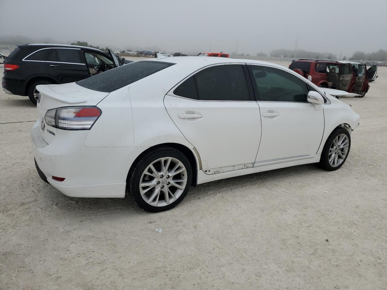 2010 Lexus HS - Image 3