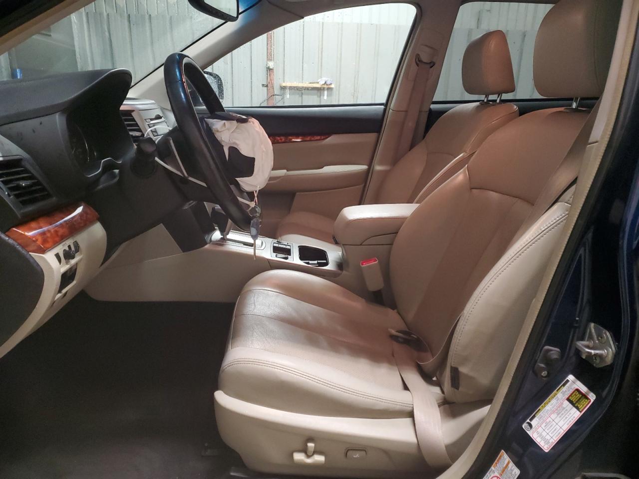2011 Subaru Outback - Image 7