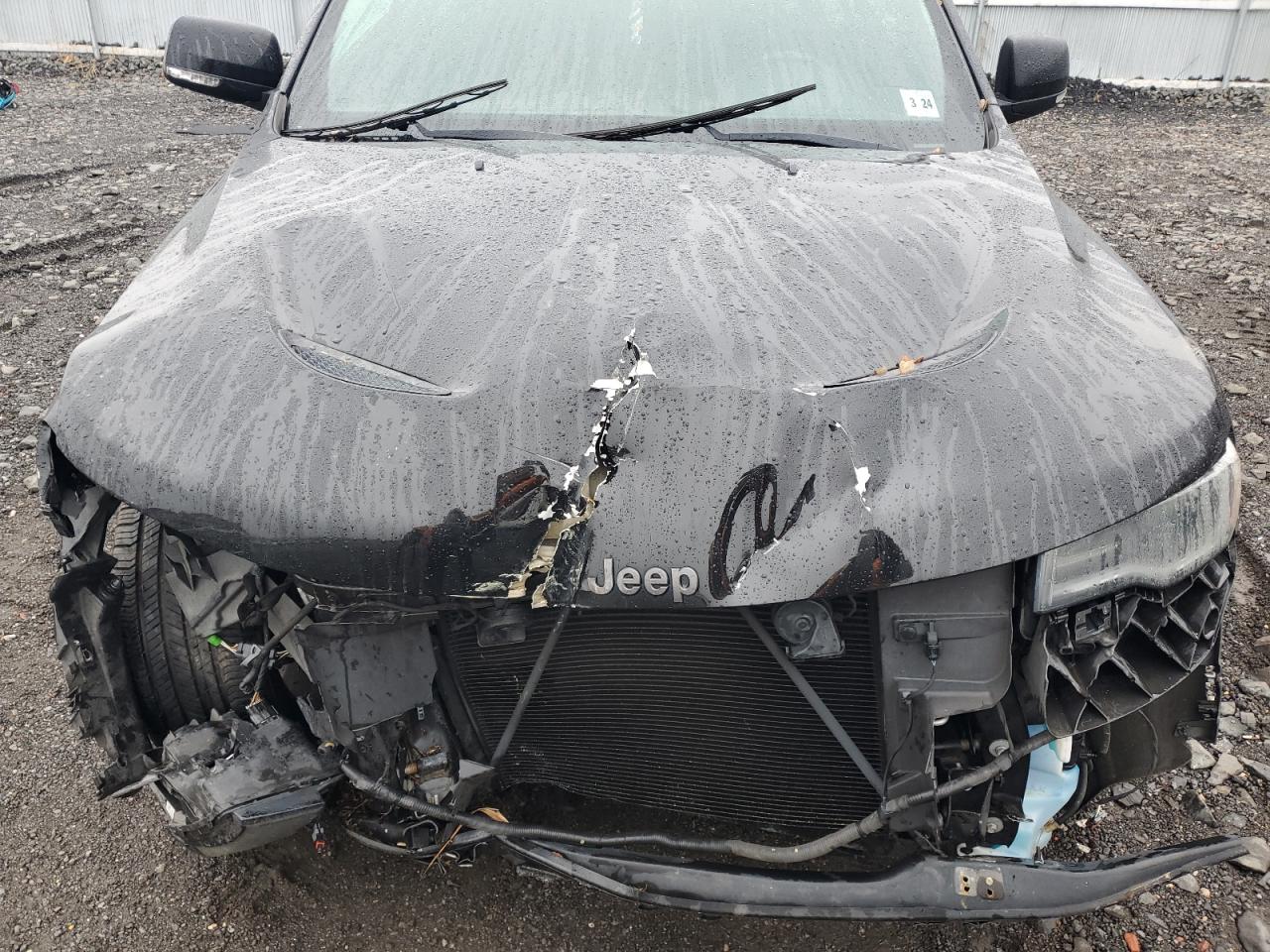 2019 Jeep Grand Cherokee - Image 12