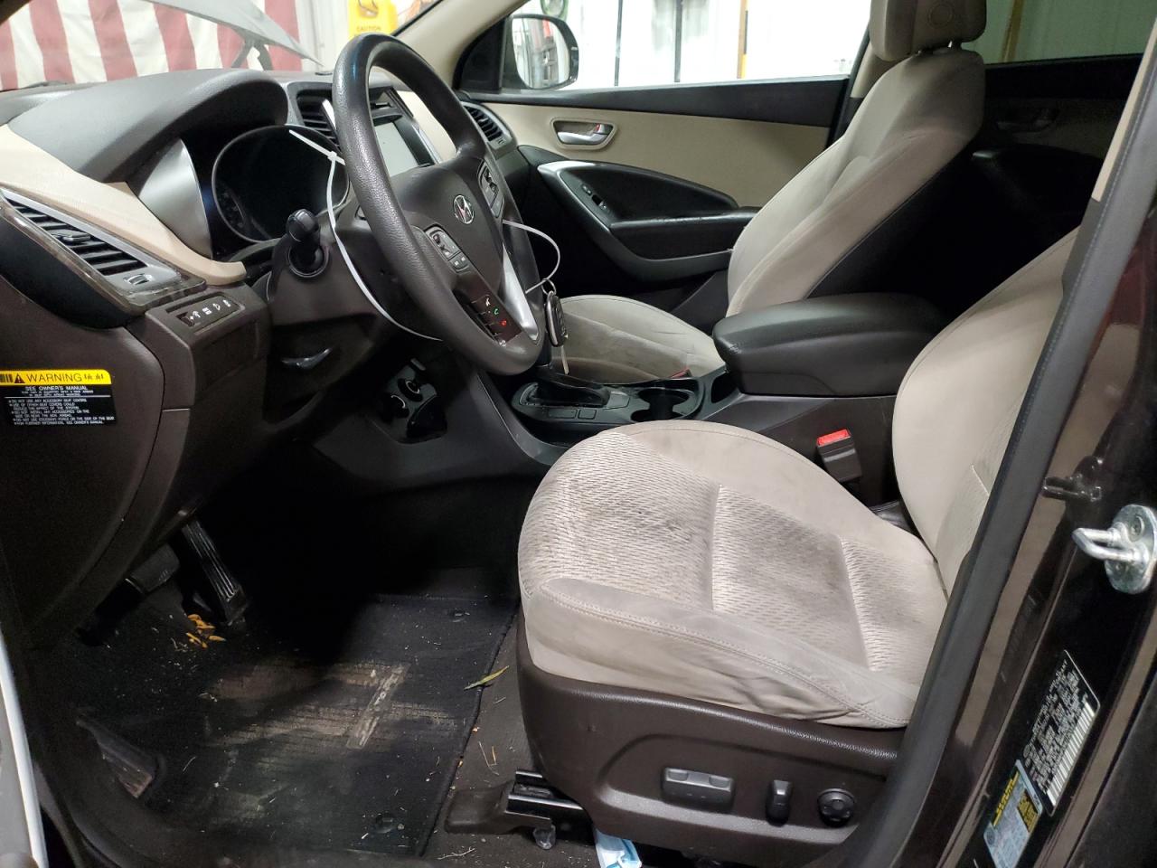 2017 Hyundai Santa Fe - Image 7
