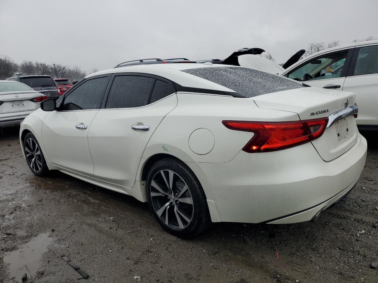 2018 Nissan Maxima - Image 2
