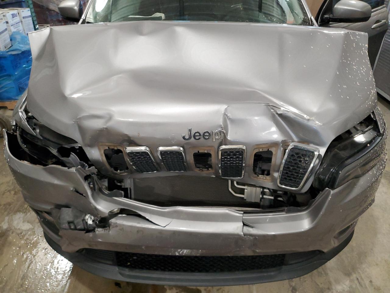 2019 Jeep Grand Cherokee - Image 13
