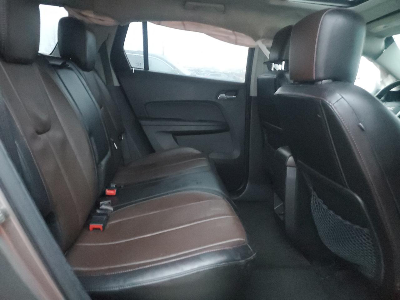2010 GMC Terrain - Image 11