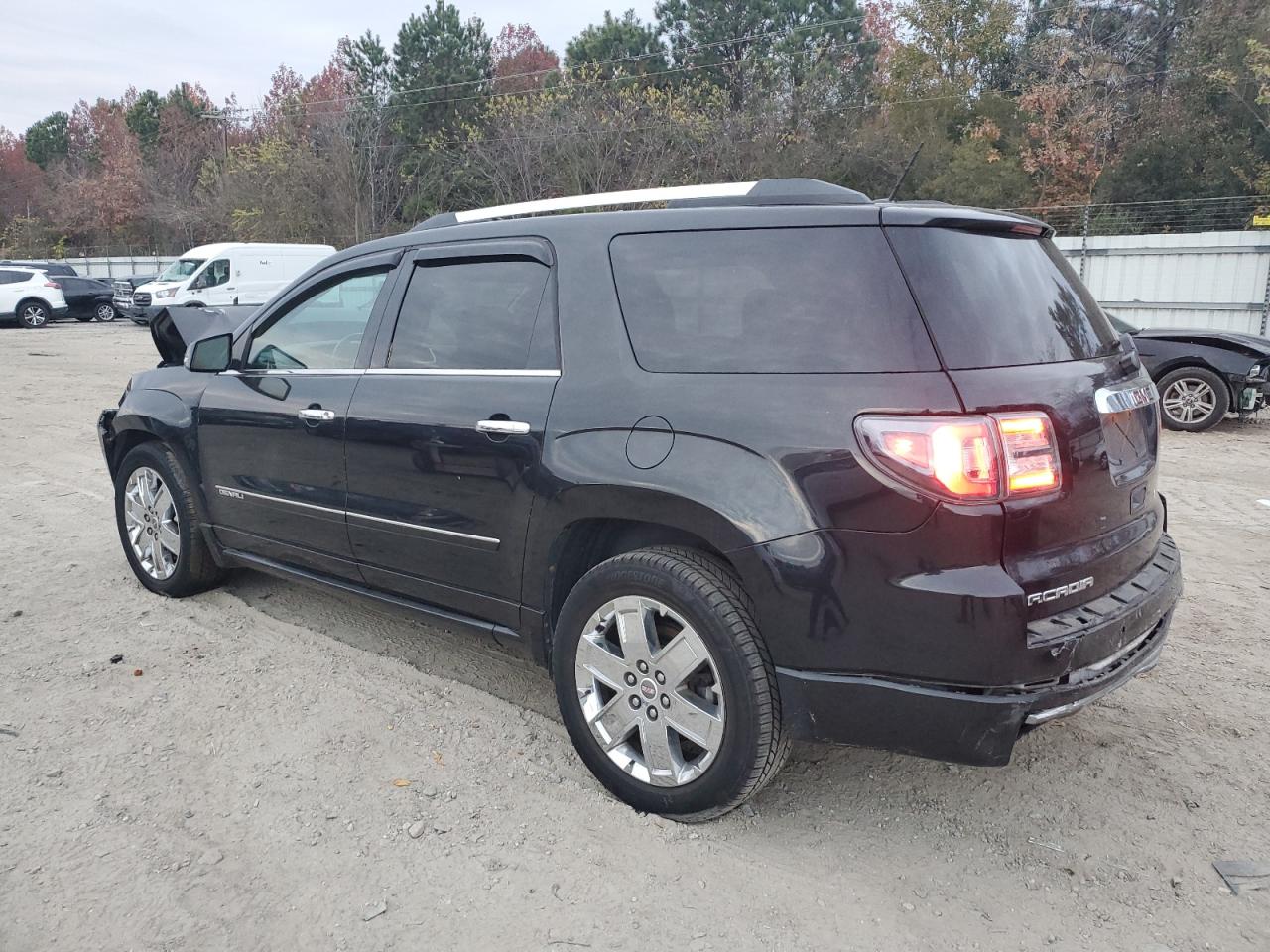 2013 GMC Acadia - Image 2