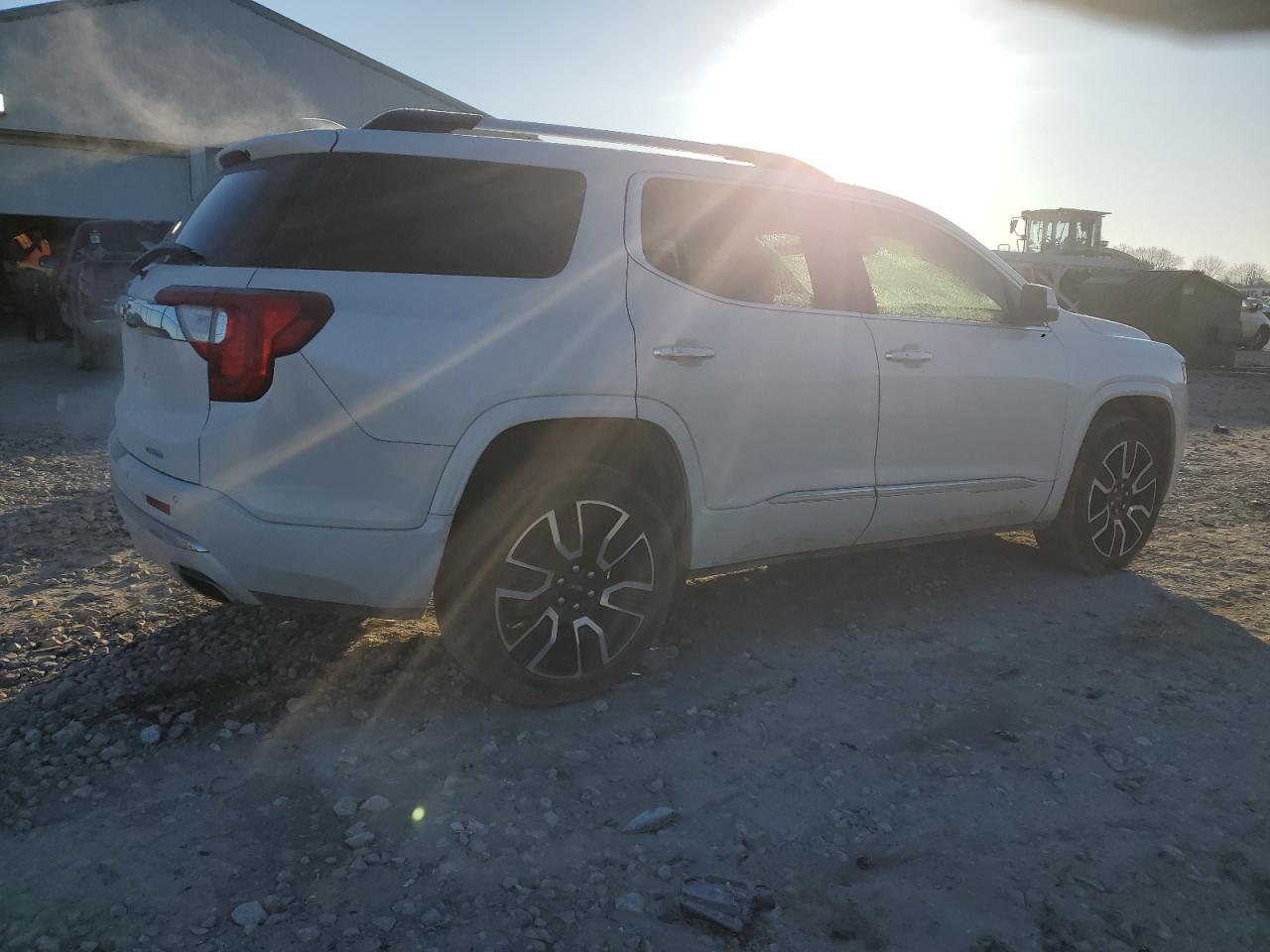2022 GMC Acadia - Image 3