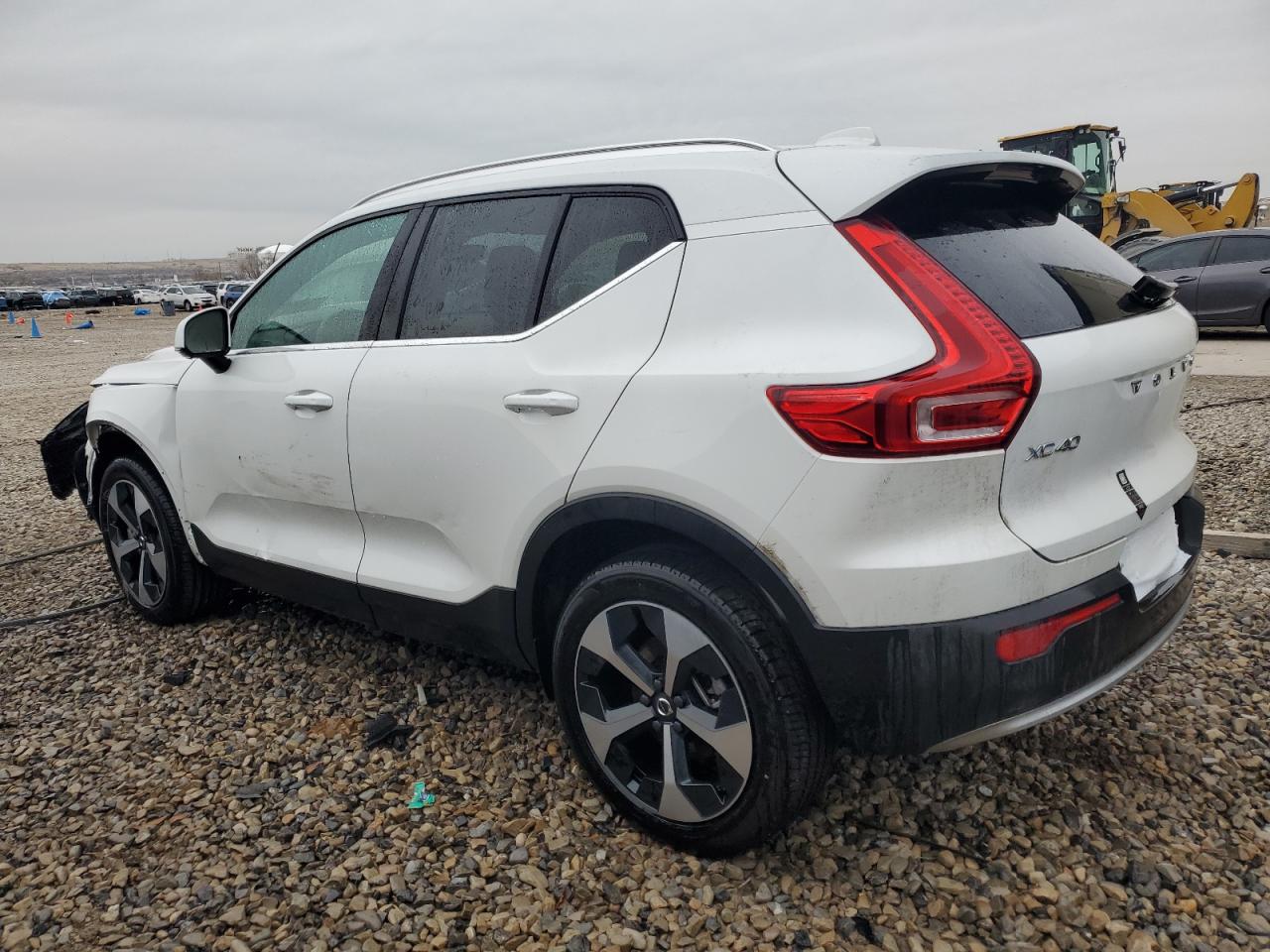 VIN YV4L12UE9S2480975 2025 VOLVO XC40 PLUS no.2