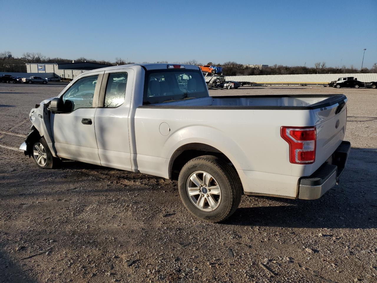 VIN 1FTEX1C58JKC28672 2018 FORD F-150 no.2