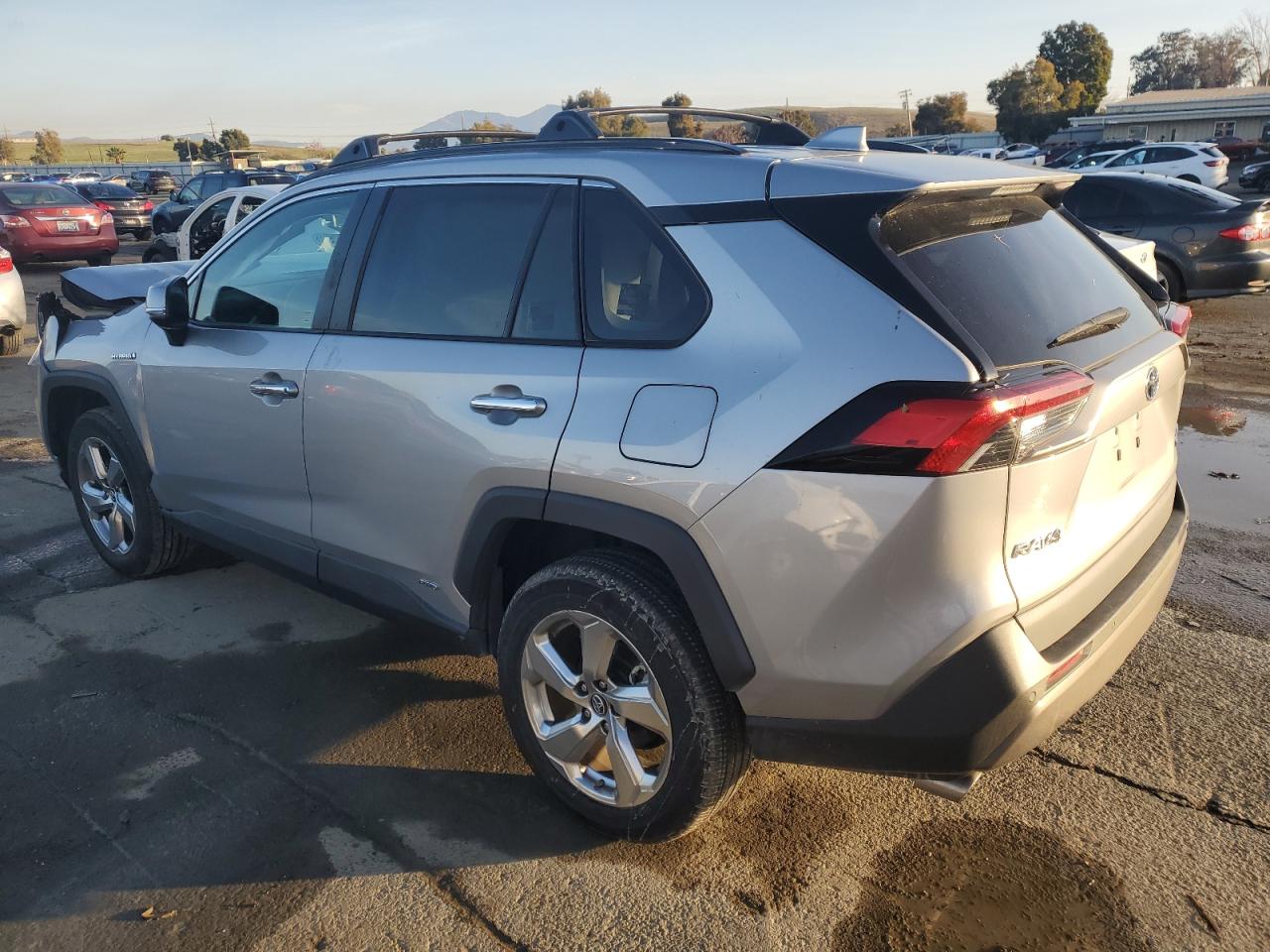 VIN 2T3DWRFV0KW037572 2019 TOYOTA RAV4 no.2