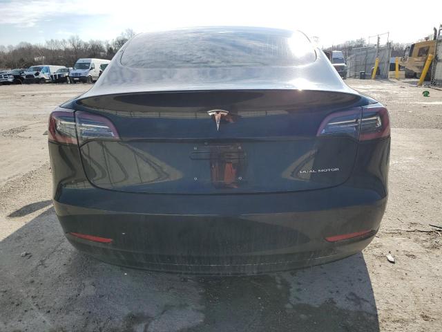  TESLA MODEL 3 2018 Черный