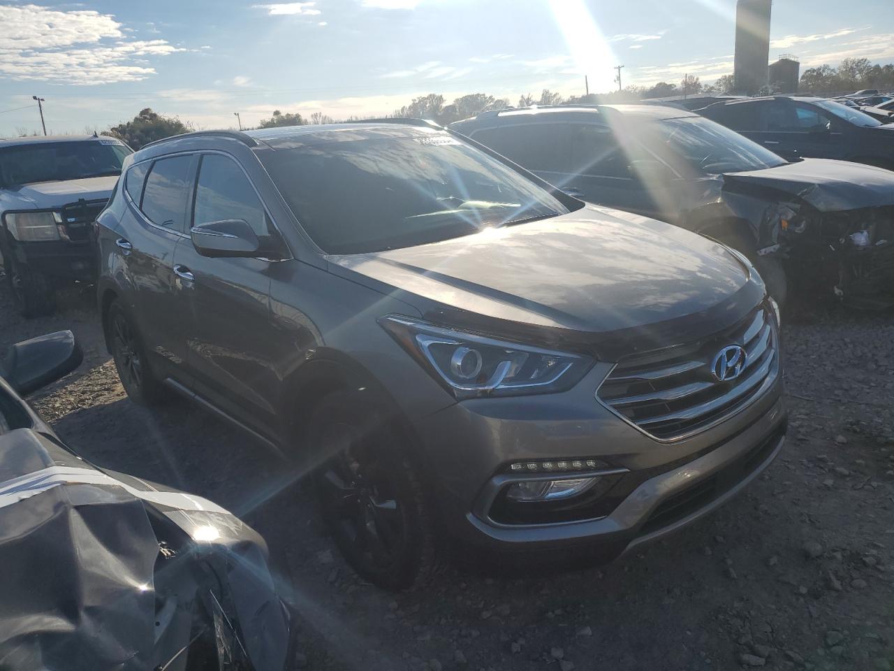 2017 Hyundai Santa Fe - Image 4
