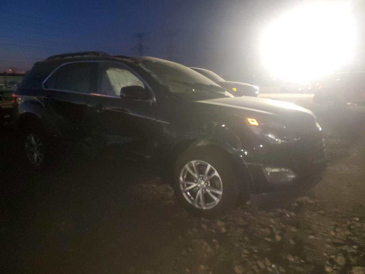 2017 Chevrolet Equinox - Image 4