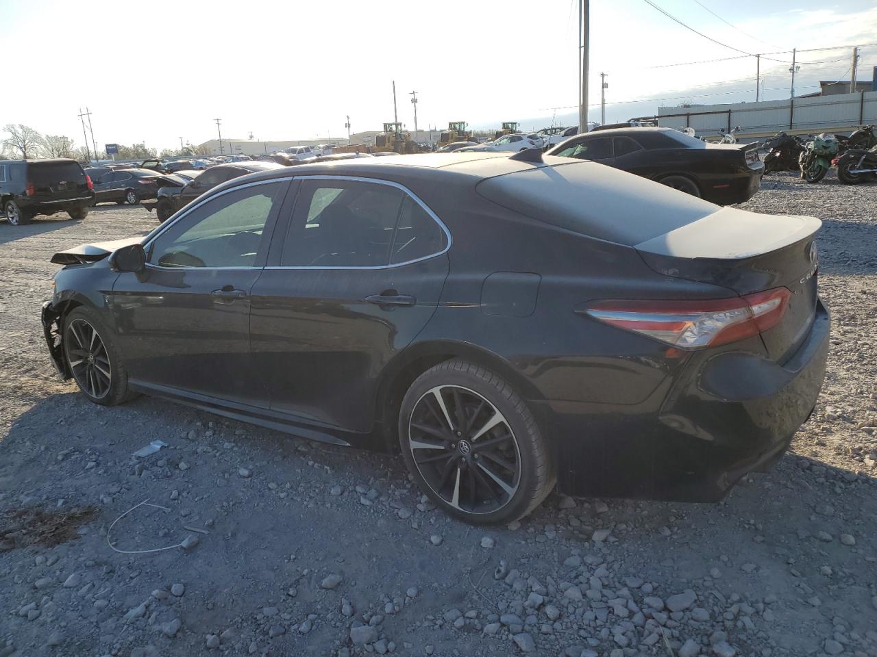 4T1B61HK3KU799248 2019 TOYOTA CAMRY - Image 2