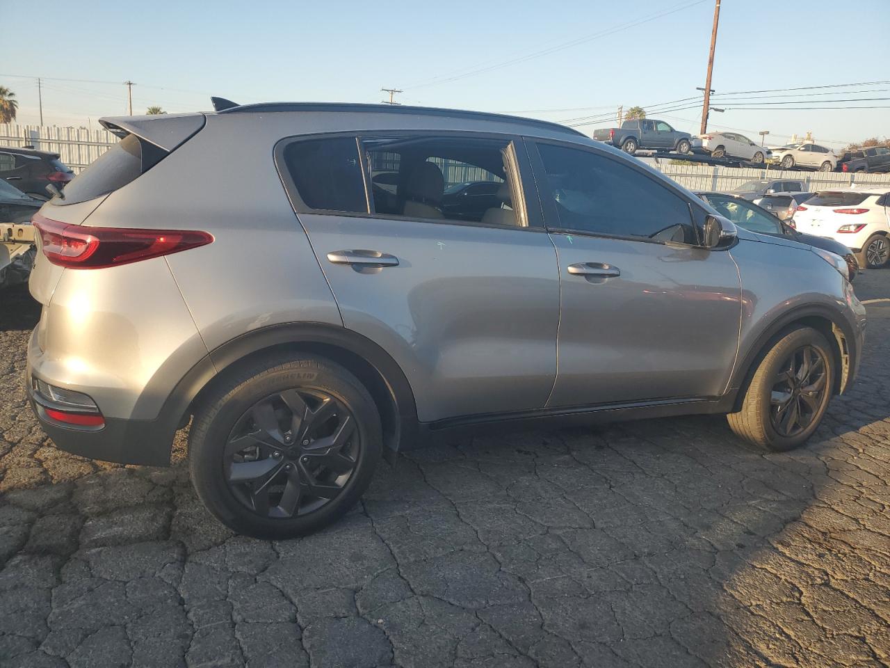 VIN KNDP63AC0N7985969 2022 KIA SPORTAGE no.3