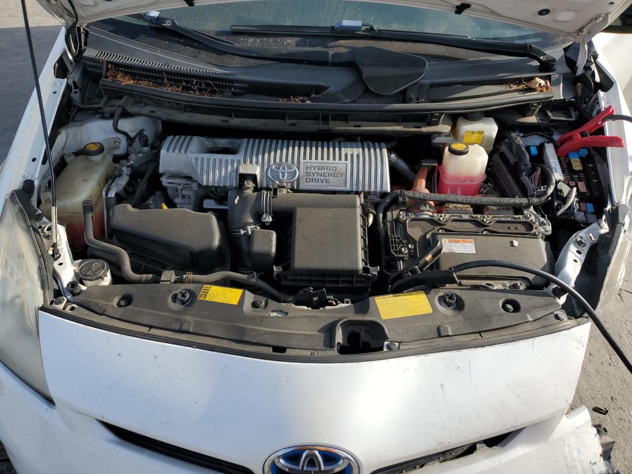2013 Toyota Prius - Image 11
