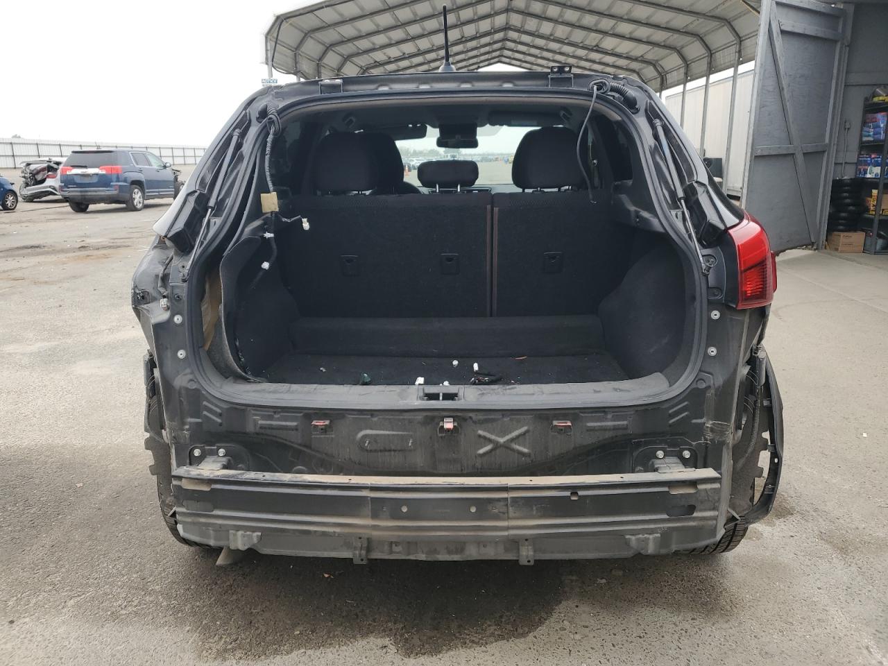 2018 Nissan Rogue - Image 6