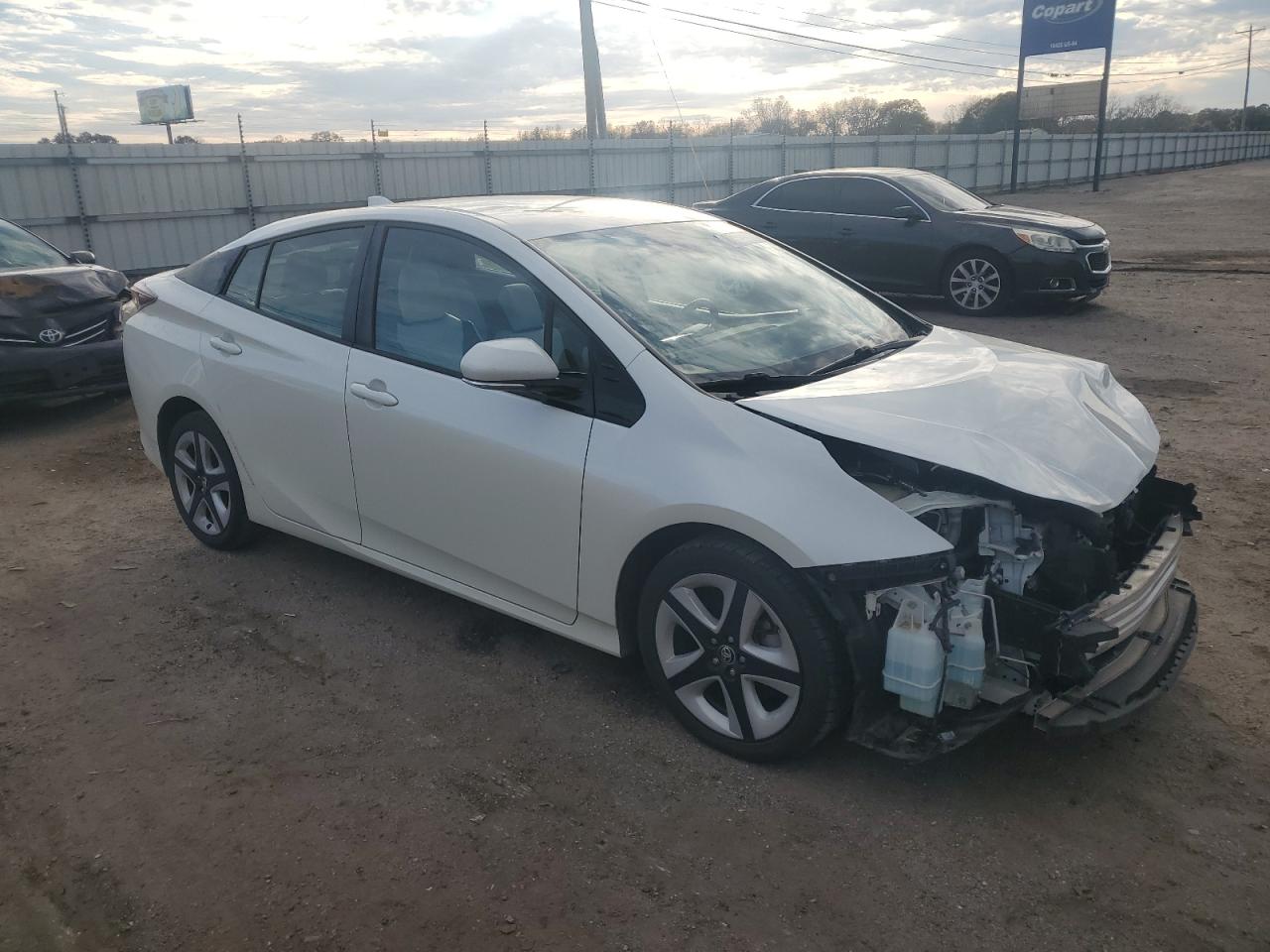 VIN JTDKARFU9J3062730 2018 TOYOTA PRIUS no.4