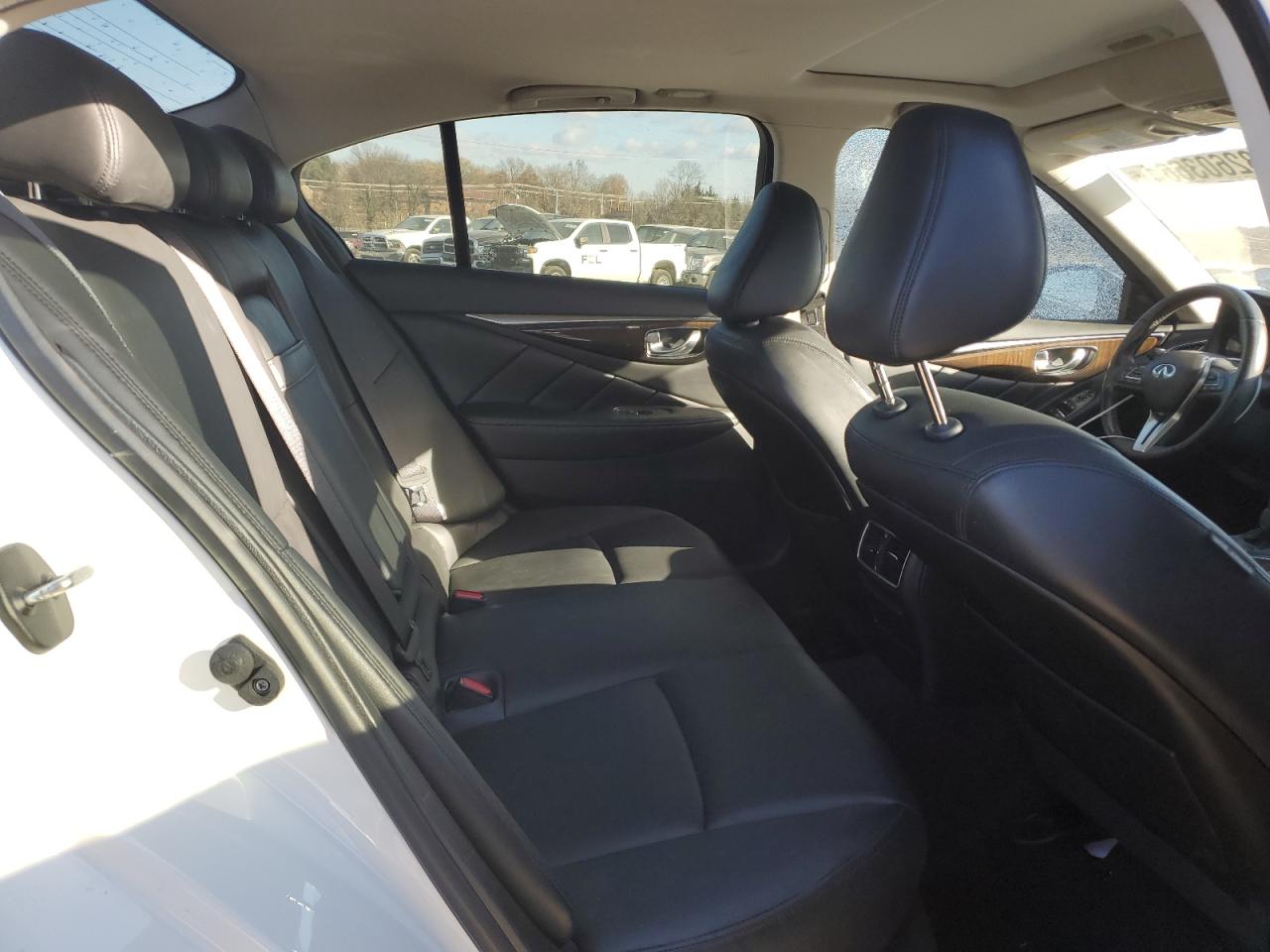 2018 Infiniti Q50 - Image 10