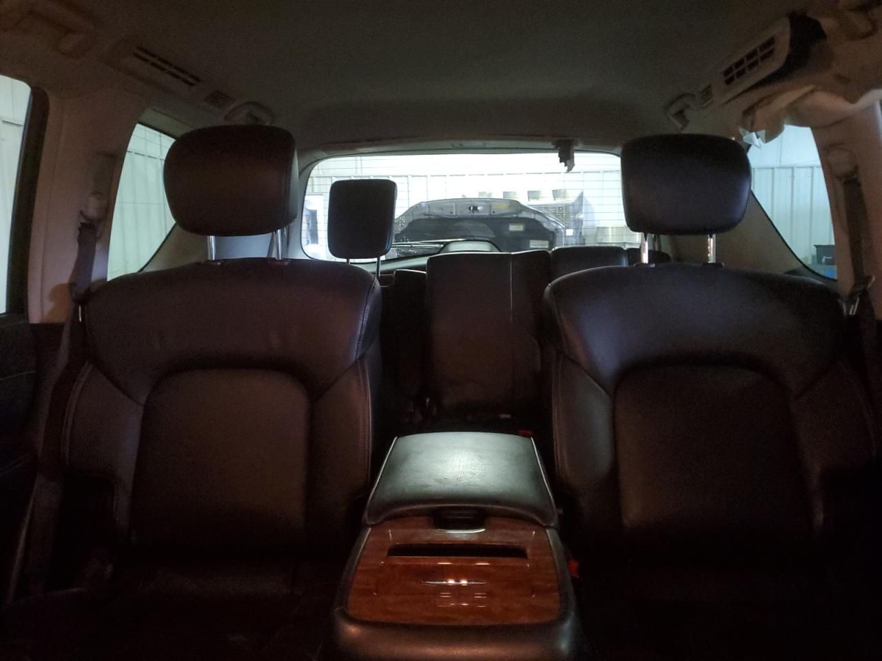 2018 Infiniti QX80 - Image 10