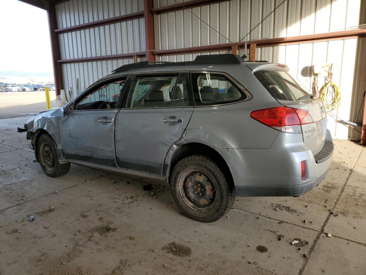 2014 Subaru Outback - Image 2