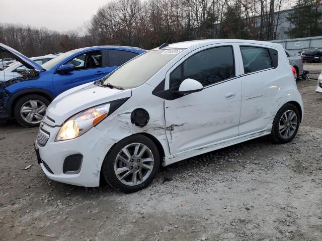 Хэтчбеки CHEVROLET SPARK 2015 Белый