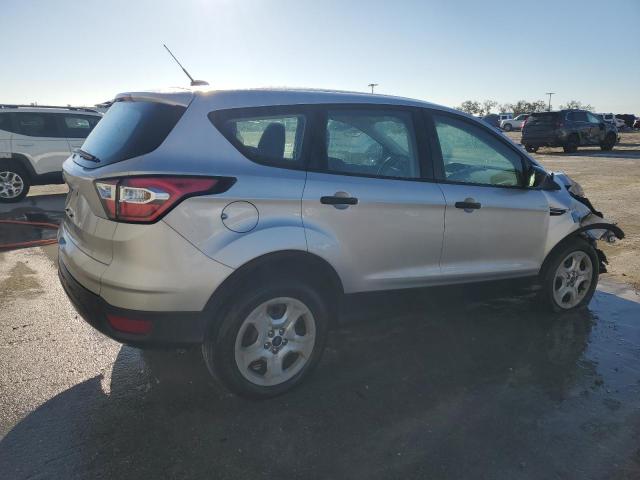  FORD ESCAPE 2018 Srebrny