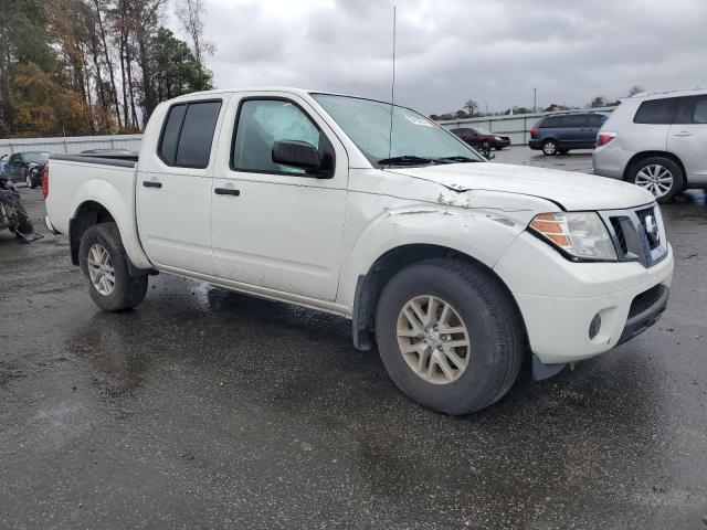  NISSAN FRONTIER 2018 Белы