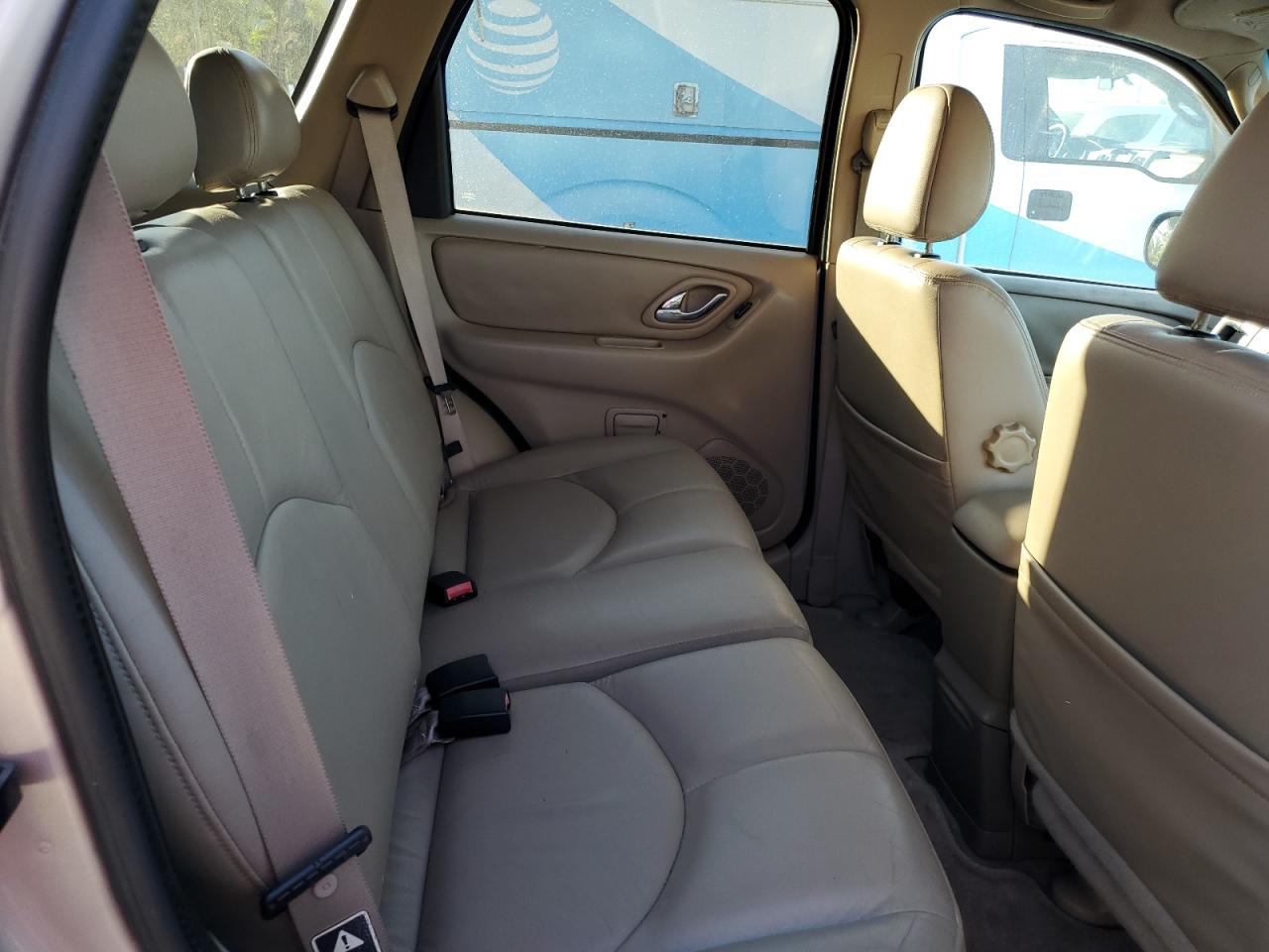 2002 Mazda Tribute - Image 10