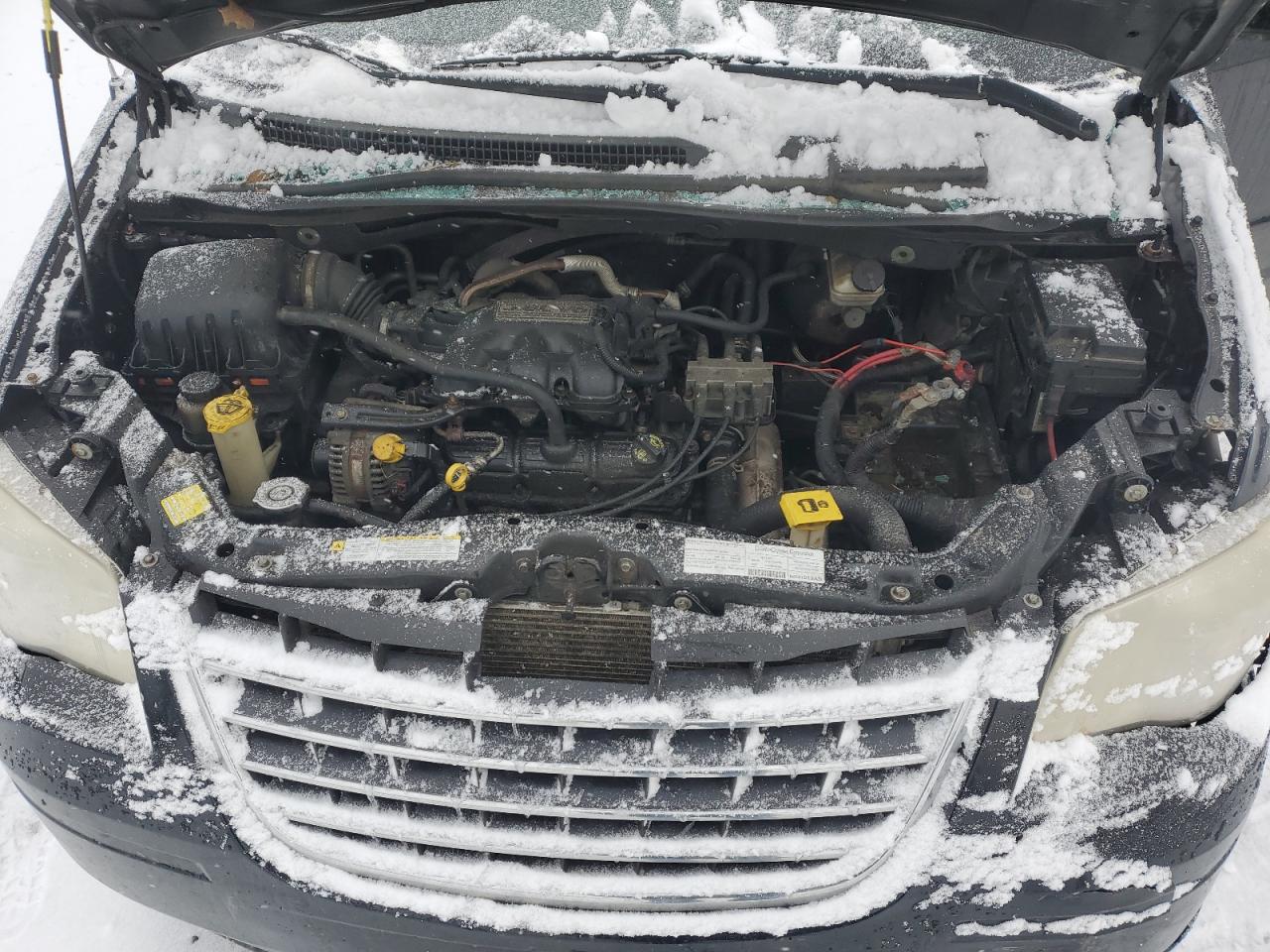 2008 Chrysler Town & Country - Image 14
