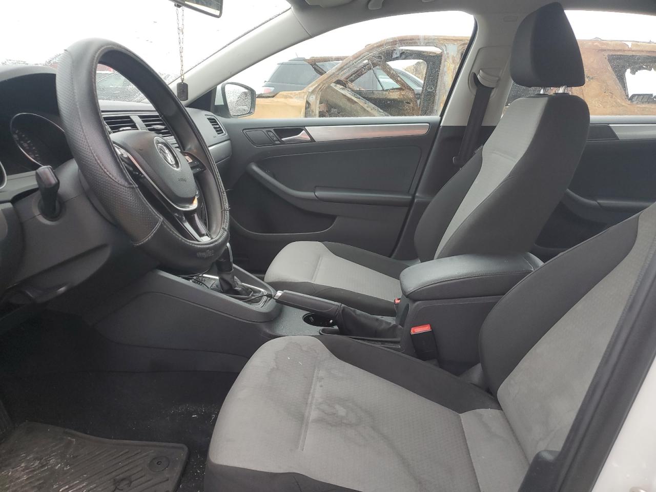 2017 Volkswagen Jetta - Image 7