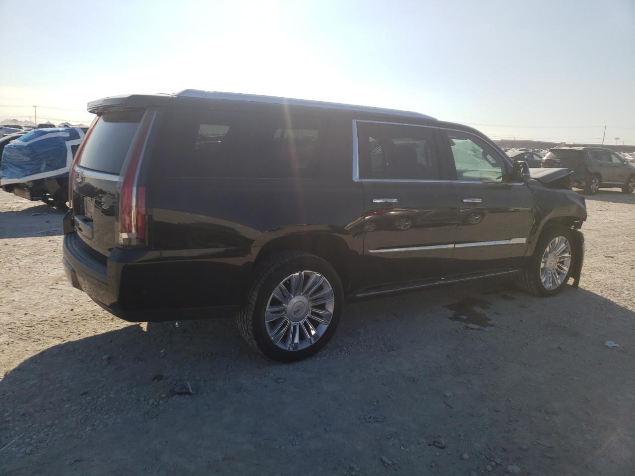 2020 Cadillac Escalade - Image 3