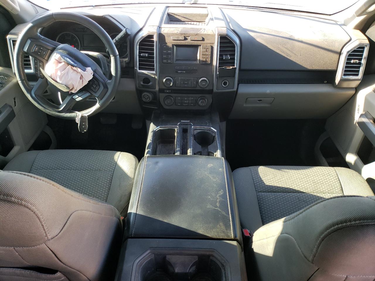 2016 Ford F-150 - Image 8
