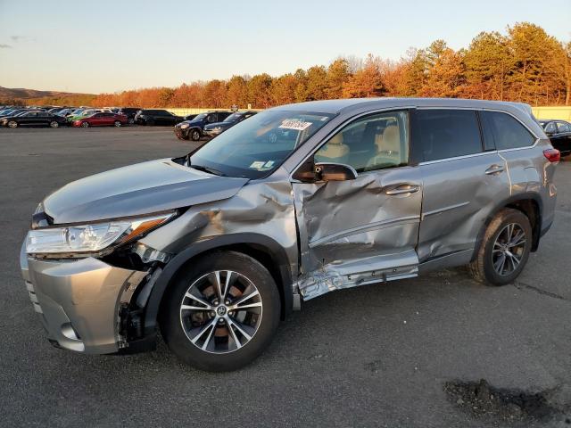  TOYOTA HIGHLANDER 2018 Silver