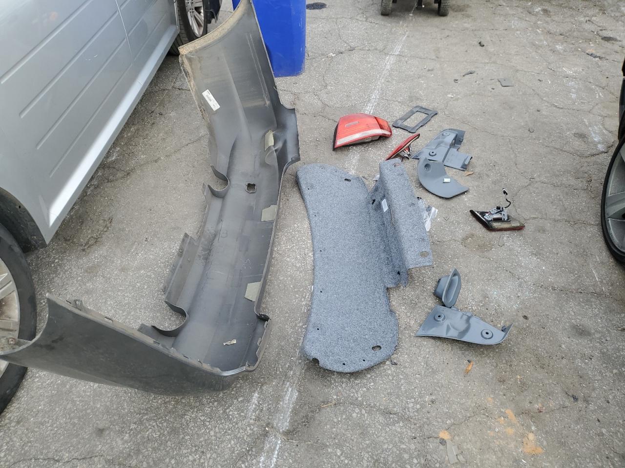 2009 BMW 335 I VIN: WBAWL73599P180985 Lot: 82104844