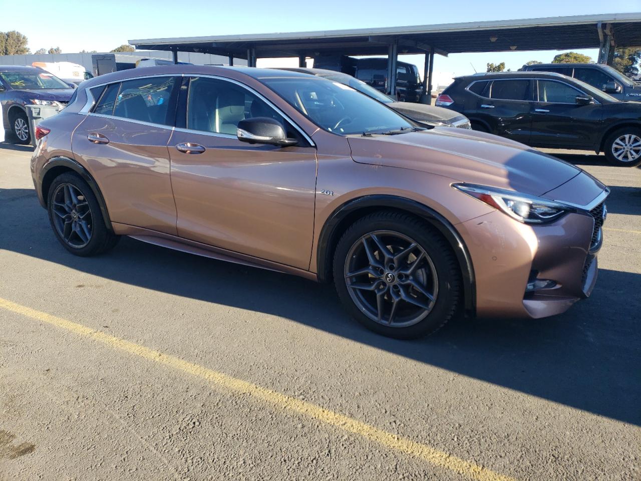 2017 Infiniti QX30 - Image 4