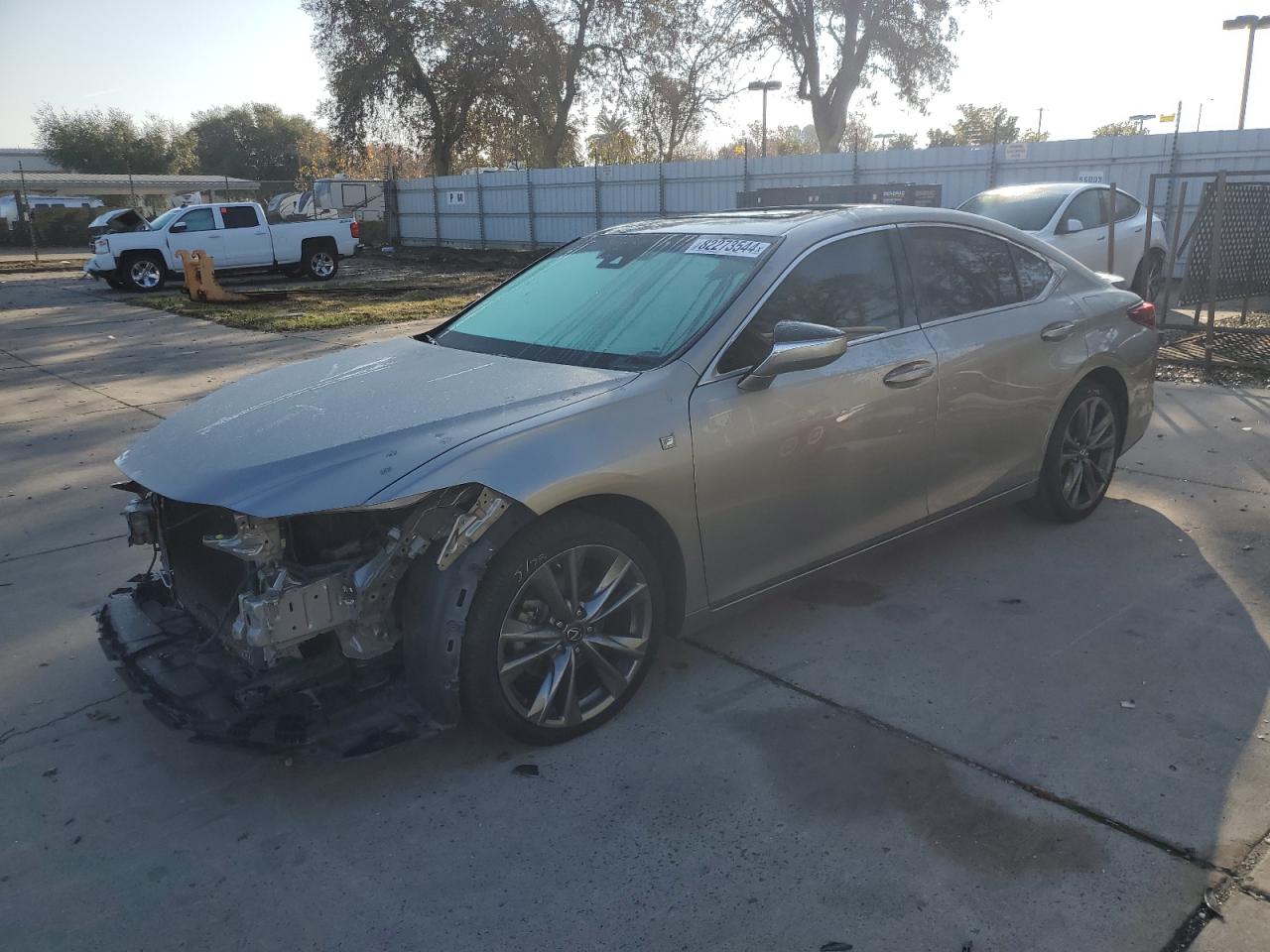 2019 Lexus ES - Image 1