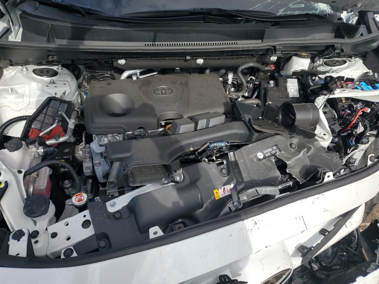 2024 Toyota RAV 4 - Image 13