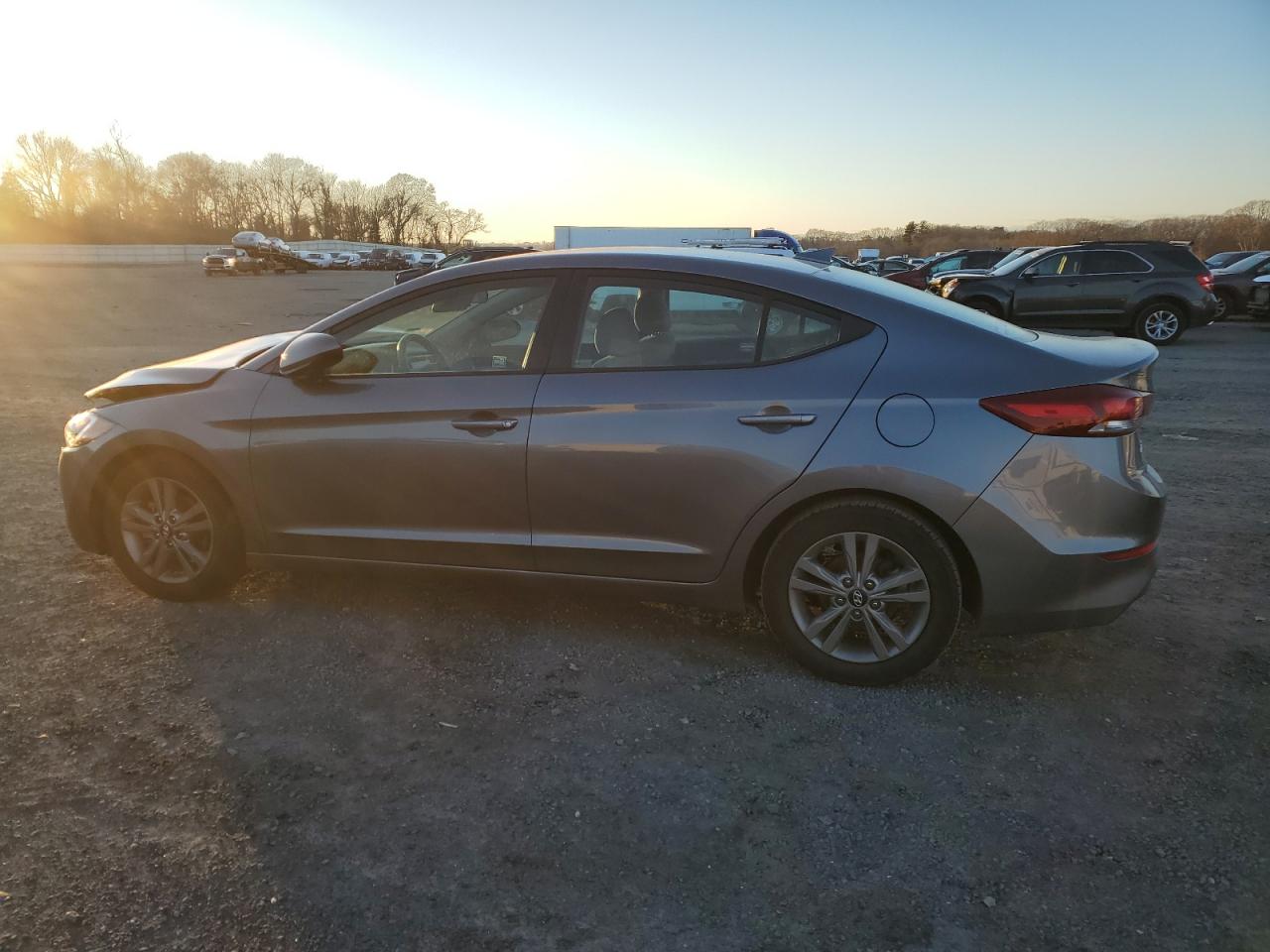 2018 Hyundai Elantra - Image 2